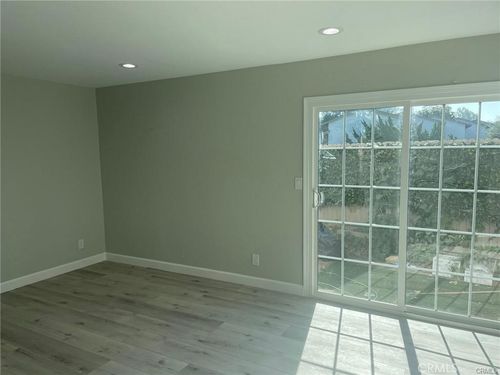 806 Amigos Way, Newport Beach, CA, 92660-4567 | Card Image