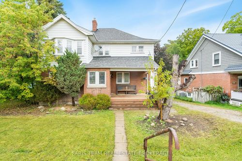 105 Barrie St, Bradford West Gwillimbury, ON, L3Z1G1 | Card Image