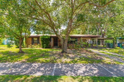 620 E Davis Blvd, Tampa, FL, 33606-3922 | Card Image