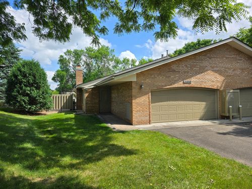 14845 18th Ave N, Plymouth, MN, 55447-4614 | Card Image
