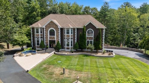 7 Tilton Ter, Salem, NH, 03079-1210 | Card Image