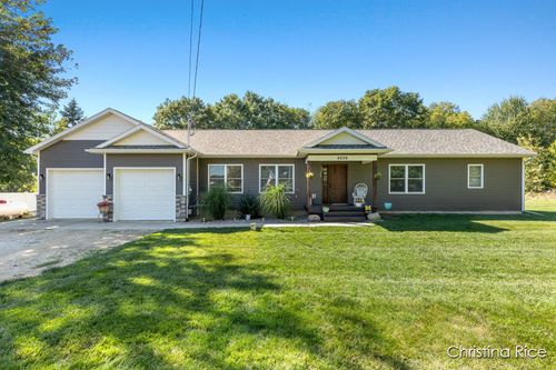 9206 Babcock Rd, Bellevue, MI, 49021-9403 | Card Image