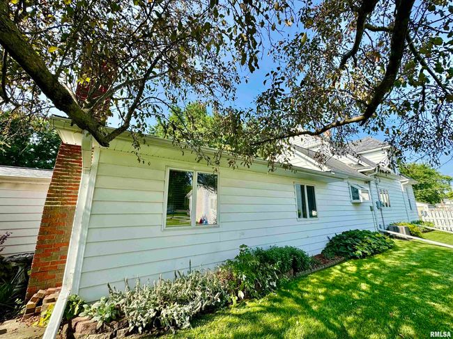 412 Ne 3 Rd Ave, House other with 3 bedrooms, 2 bathrooms and null parking in Aledo IL | Image 28