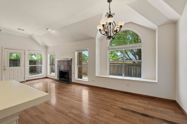 Breakfast area with a window seat | Image 10
