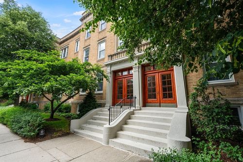 c-132 Sewall Ave, Brookline, MA, 02446-5379 | Card Image