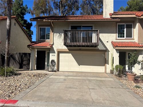 359 Windy Ln, Vista, CA, 92083 | Card Image