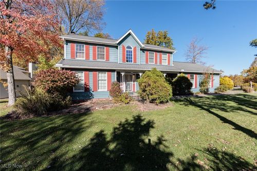 9741 Royal Valley Dr, North Royalton, OH, 44133-3165 | Card Image