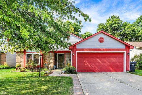 190 Tracy Ridge Blvd, New Whiteland, IN, 46184-1068 | Card Image