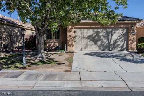 5608 Crowbush Cove Pl, Las Vegas, NV, 89122-4116 | Card Image