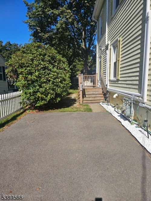 307 Prospect St, Stewartsville, NJ, 08886-2118 | Card Image