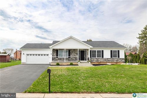 47 Jolan Dr, Allentown, PA, 18109-9413 | Card Image