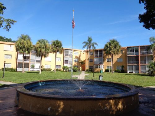 20-1g-4394 Nw 9th Ave, Deerfield Beach, FL, 33064-1765 | Card Image