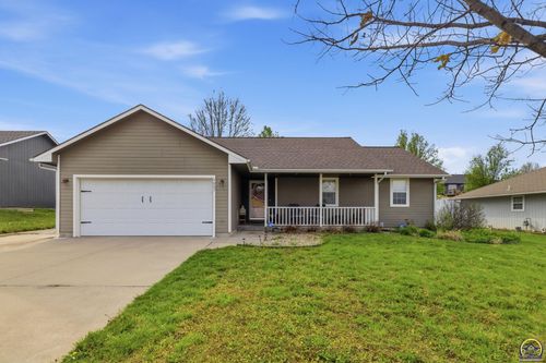 4007 Fielding Ter, Topeka, KS, 66618-2674 | Card Image