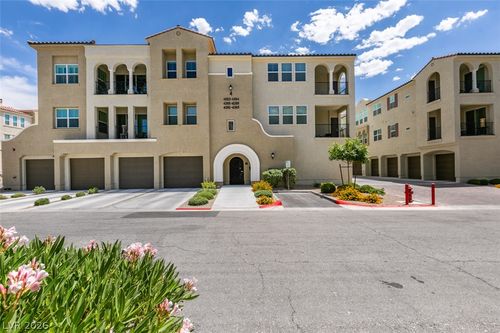 4104-2555 Hampton Rd, Henderson, NV, 89052-7175 | Card Image