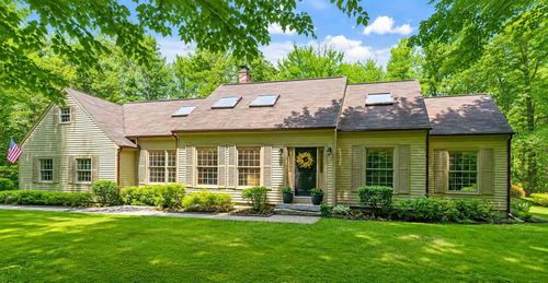 31 Pheasant Run Rd, Belgrade, ME, 04917-4112 | Card Image
