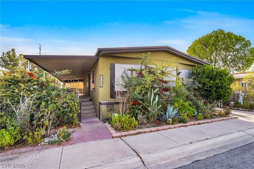 3530 Katmai Dr, Las Vegas, NV, 89122-4026 | Card Image