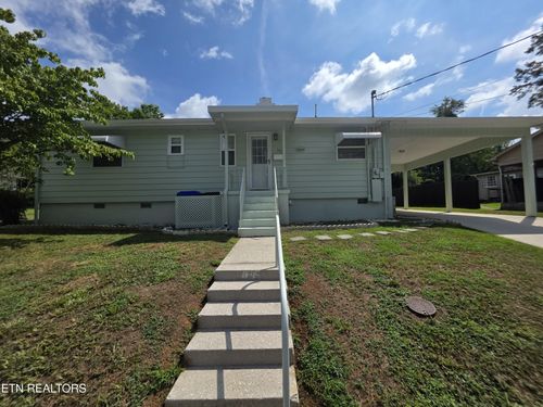 107 W Pawley Rd, Oak Ridge, TN, 37830-6305 | Card Image