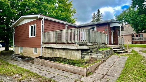 1069 7th Ave, Hanover, ON, N4N2K4 | Card Image