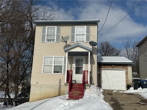1113 Smithfarm Ave, Akron, OH, 44305-2642 | Card Image