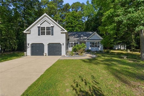 440 Evergreen Way, Smithfield, VA, 23430-5956 | Card Image