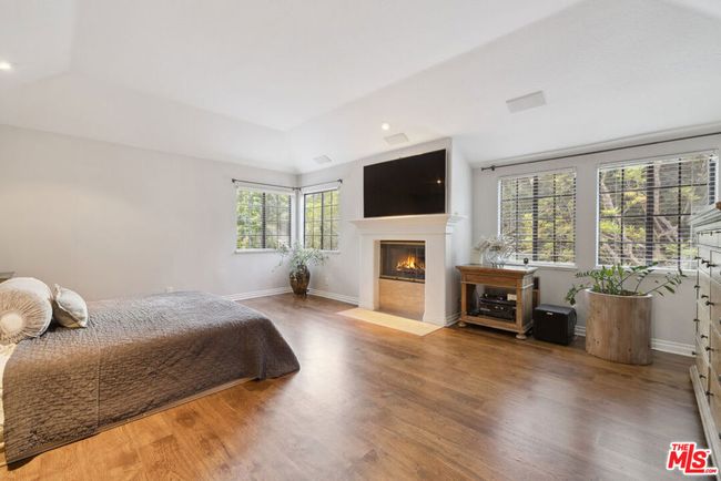 5565 Eagle Point Cir, House other with 4 bedrooms, 3 bathrooms and 3 parking in Westlake Village CA | Image 40