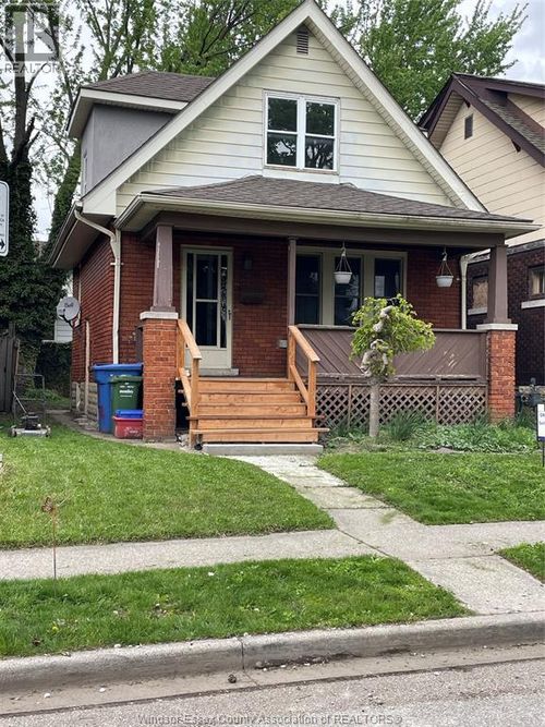 570 Pine St, Windsor, ON, N9A6E5 | Card Image