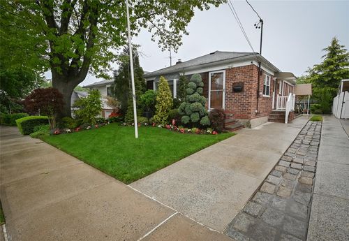 1311 136th St, College Point, NY, 11356-2021 | Card Image