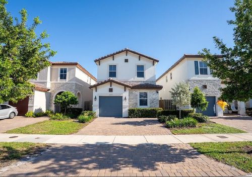 2372 Nw 130th Ter, Miami, FL, 33167-1481 | Card Image