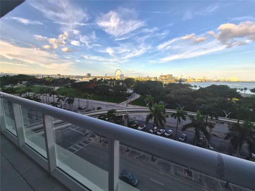 804-50 Biscayne Blvd, Miami, FL, 33132-2928 | Card Image