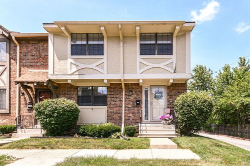 8123 Bromley Pl, Indianapolis, IN, 46219-2851 | Card Image