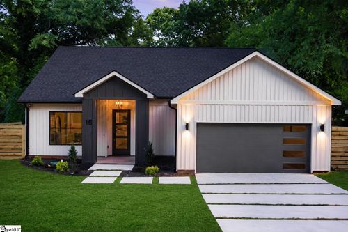 15 Milton Dr, Greenville, SC, 29605-2215 | Card Image