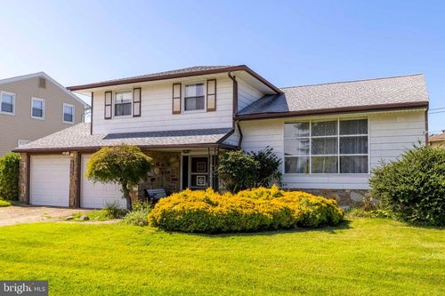 9736 Portis Road, PHILADELPHIA, PA, 19115 | Card Image