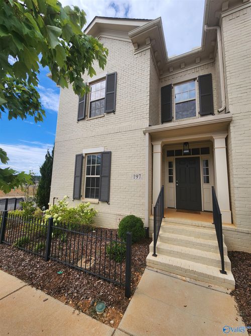 197 St Louis St, Madison, AL, 35758-8031 | Card Image