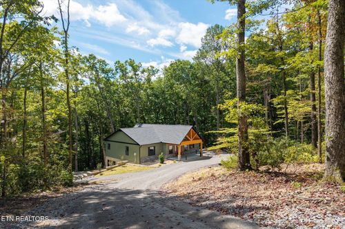 268 Pioneer Trail Ln, Crawford, TN, 38554-2201 | Card Image