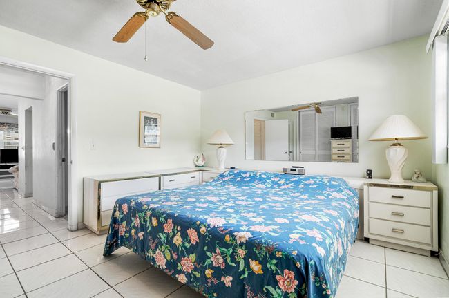 APT-107 - 419 Golden Isles Dr, Condo with 1 bedrooms, 1 bathrooms and null parking in Hallandale Beach FL | Image 19