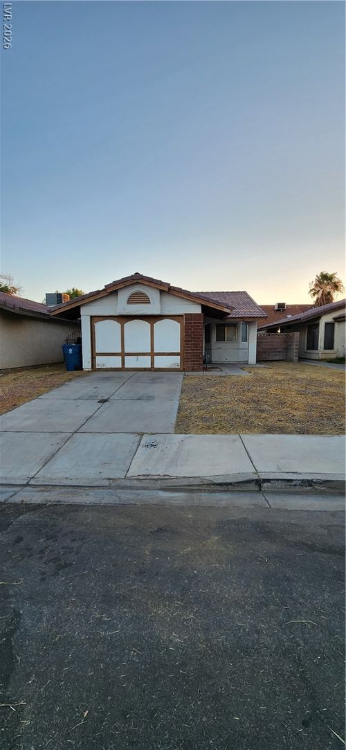 3905 Rive Gauche St, Las Vegas, NV, 89115-2440 | Card Image