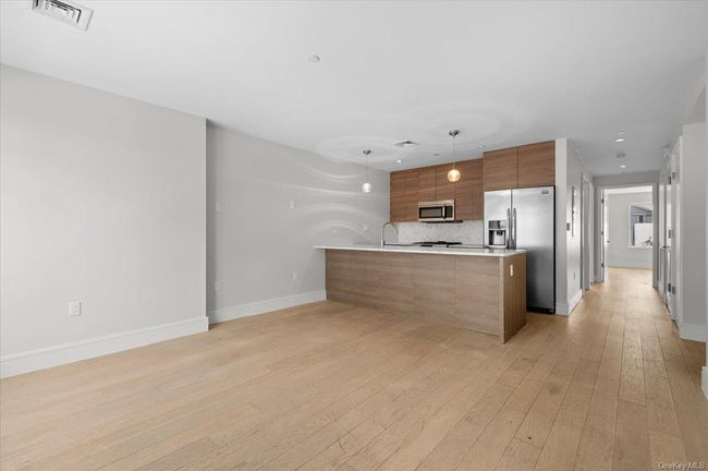 156 Beach 5 Th St, Home with 0 bedrooms, 1 bathrooms and null parking in Far Rockaway NY | Image 15