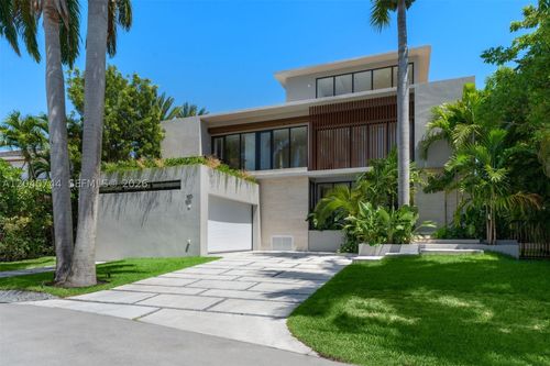 165 Hampton Ln, Key Biscayne, FL, 33149-1316 | Card Image