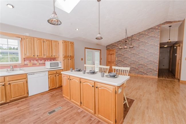 260 Ben Franklin Rd N, House other with 3 bedrooms, 3 bathrooms and 2 parking in Indiana PA | Image 11