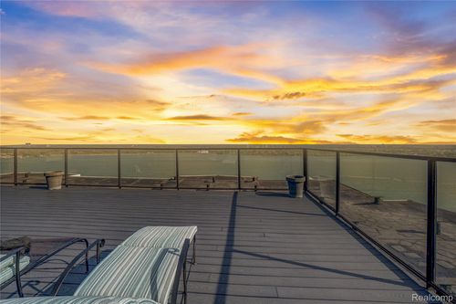 apt-411-8200 E Jefferson Ave, Detroit, MI, 48214-2697 | Card Image