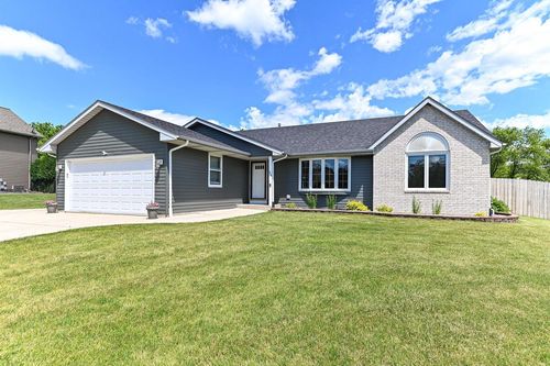 164 Mill Avenue, Union Grove, WI, 53182 | Card Image