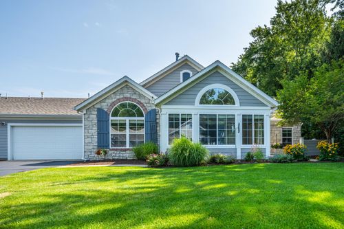 2822 Villa Lane, Sodus Township, MI, 49022 | Card Image