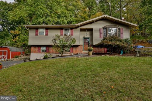 3617 Lower Saucon Road, Hellertown, PA, 18055 | Card Image