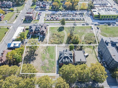 63 E Euclid St, Detroit, MI, 48202-2209 | Card Image