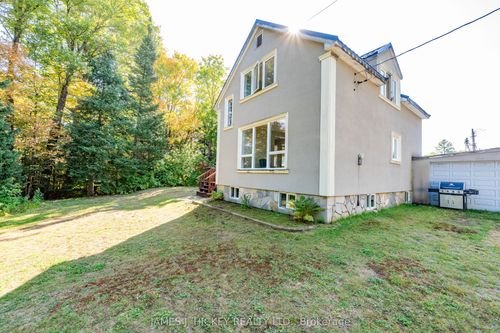 37091 Highway 17 Highway, Laurentian Hills, ON, K0J2H0 | Card Image