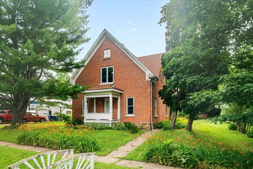 214 N State St, LA FARGE, WI, 54639-7902 | Card Image