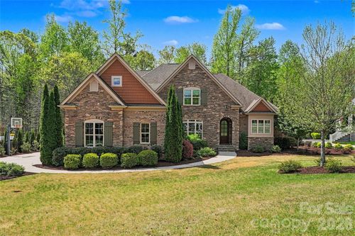 17909 Nodghia Cir, Davidson, NC, 28036-5200 | Card Image