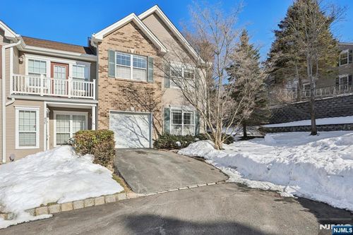 459 Lost River Ct, Mahwah, NJ, 07430-2758 | Card Image