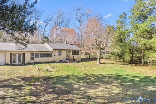 19161 Hollowing Creek Rd, Beaverdam, VA, 23015-1228 | Card Image