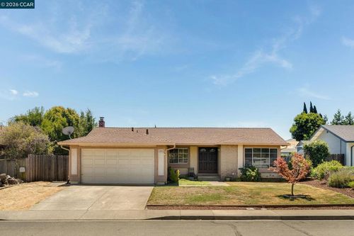 4975 Silverado Dr, Fairfield, CA, 94534-6824 | Card Image